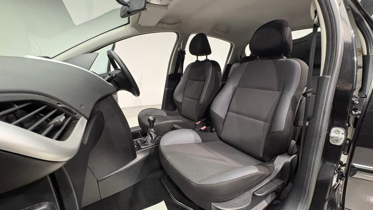2010 Peugeot 207 1.4 Millesim 5dr HATCHBACK PETROL Manual