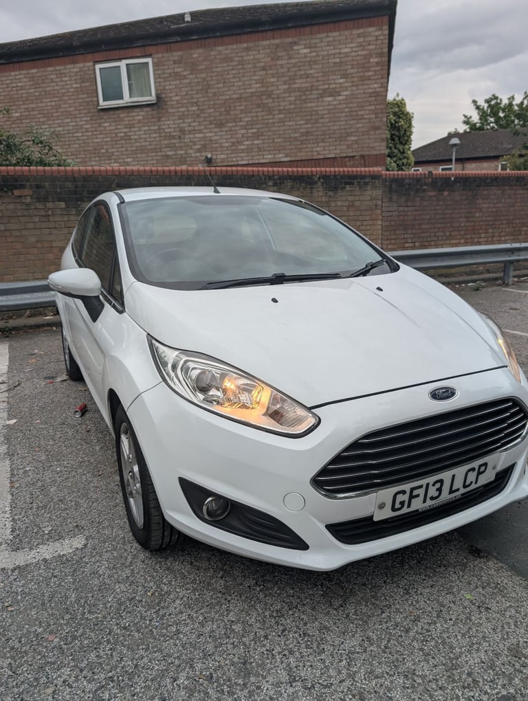 Ford, FIESTA, Hatchback, 2013, Manual, 998 (cc), 3 doors