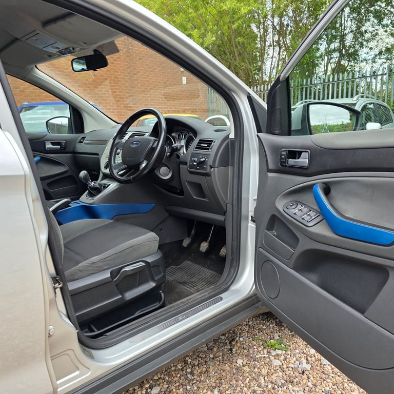 FORD KUGA ZETEC 2.0 DIESEL 140 BHP 4X4 MODEL YEAR 2009 HPi CLEAR EXCELENT CONDITION 12 MONTHS MOT!!!