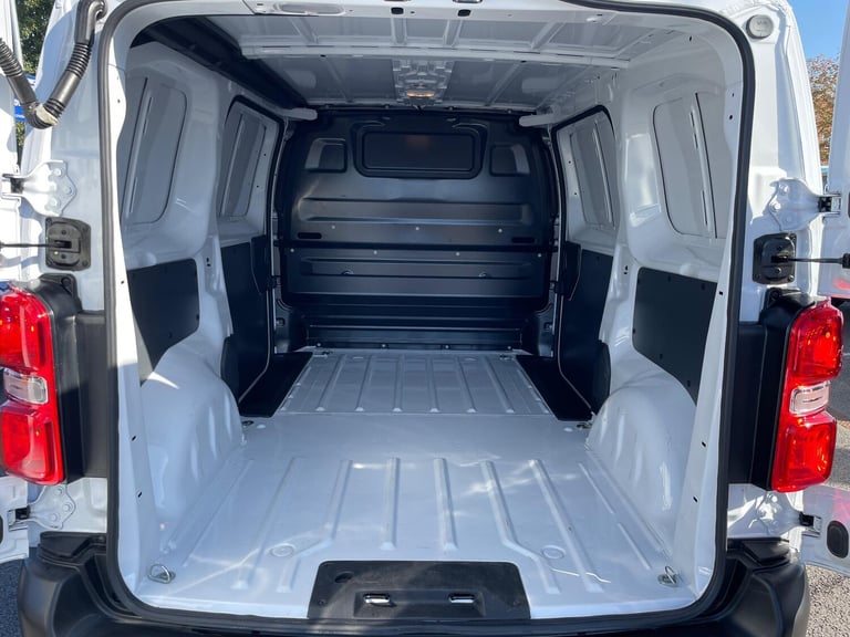 2024 Peugeot e-Expert e 1000 75kWh Professional Premium + Standard Panel Van Auto MWB 6dr (7kW Ch...