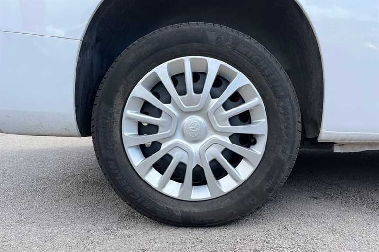 2025 Toyota PROACE CITY Verso 100kW Shuttle Long 50kWh 5dr Auto MPV ELECTRIC Automatic