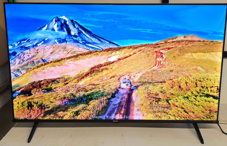 Hisense 50 inch smart 4k ultra HD led TV unused with remote 