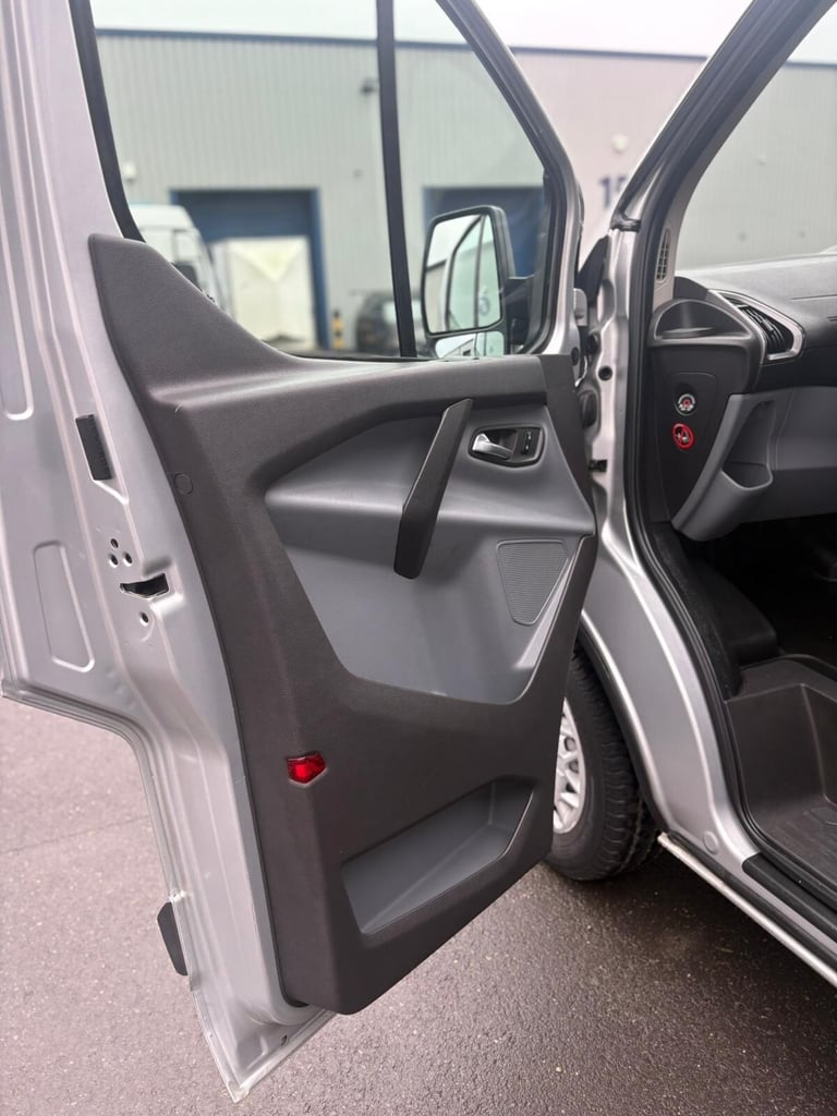 2015 Ford Transit Custom 2.2 TDCi 125ps Low Roof Trend Van PANEL VAN Diesel Manual