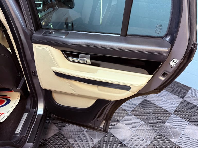 2011 Land Rover Range Rover Sport 3.0 TD V6 Autobiography Sport CommandShift 4WD Euro 5 5dr ESTAT...