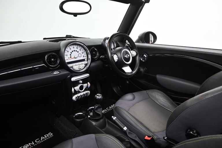 2009 MINI Convertible 1.6 Cooper 2dr CONVERTIBLE PETROL Manual