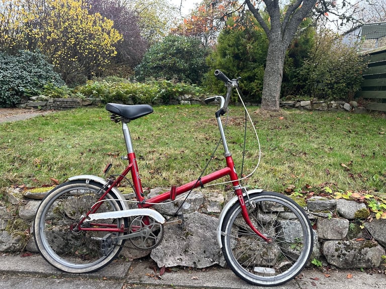 image for Sovereign Vintage Folding Bike - FREE
