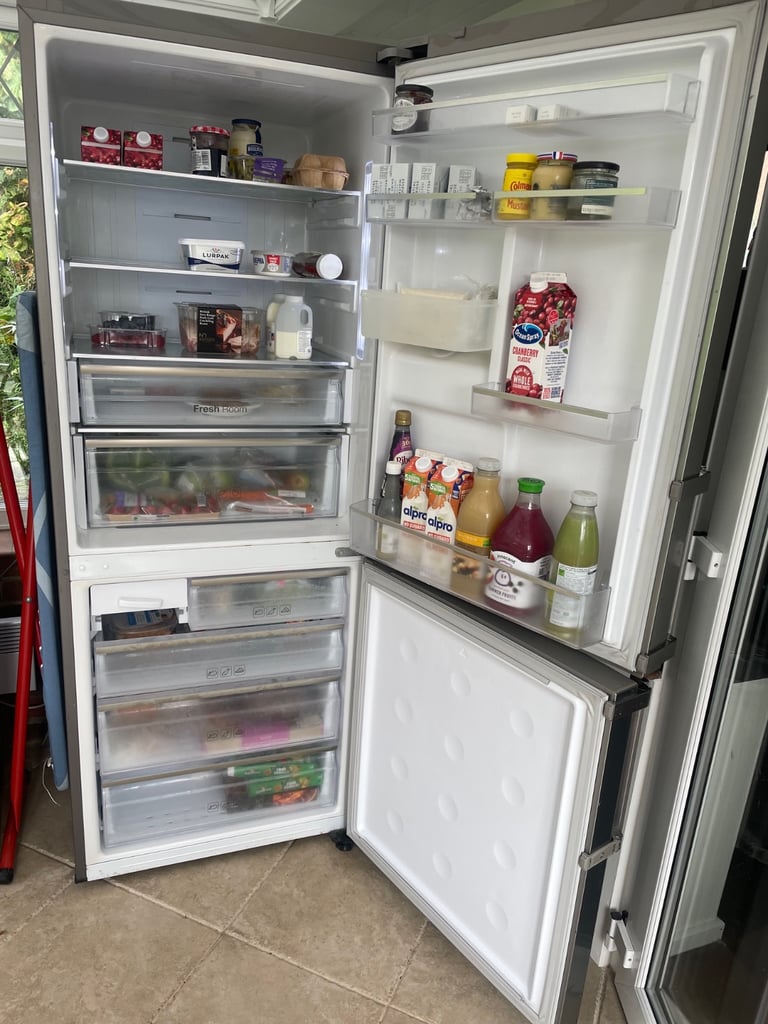 image for Samsung Fridge/Freezer Full working order