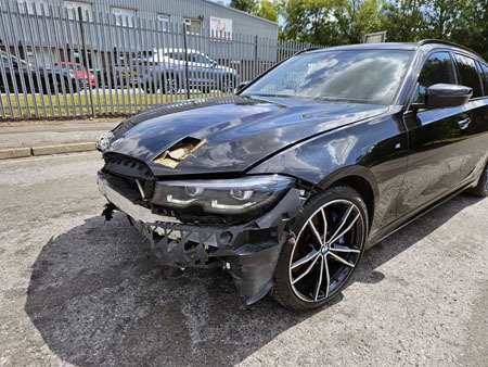 2021 21 BMW 3 SERIES 318d MHT M Sport 5dr Step Auto Black Damaged Salvage