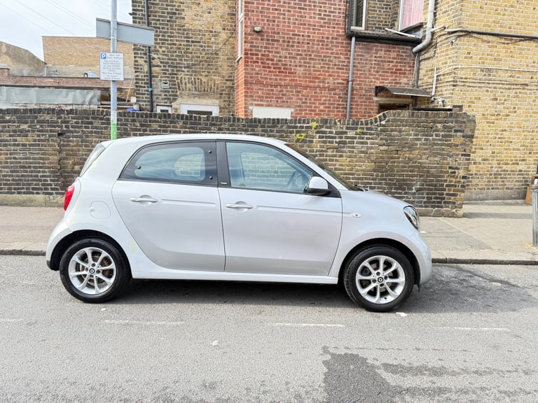image for Smart, FORFOUR, Hatchback, 2015, Manual, 999 (cc), 5 doors