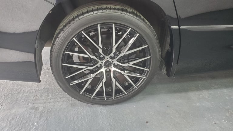 Toyota vellfire golden eyes 2.4 auto fresh japanese import 7 seats 45k miles