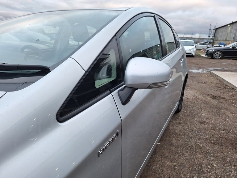 2016 Toyota Prius 1.8 VVT-h T3 Hatchback 5dr Petrol Hybrid CVT Euro 5 (s/s) (136 ps) HYBRID ELECT...