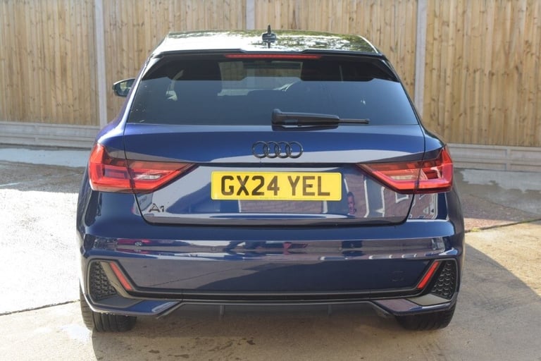  Audi A1 Sportback 1.0 Tfsi 30 Black Edition Sportback S Tronic Petrol