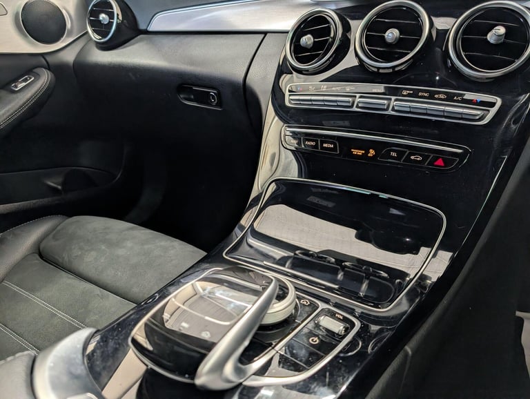 2019 Mercedes-Benz C Class 2.0 C220d AMG Line (Premium) G-Tronic+ Euro 6 (s/s) 5dr ESTATE Diesel ...