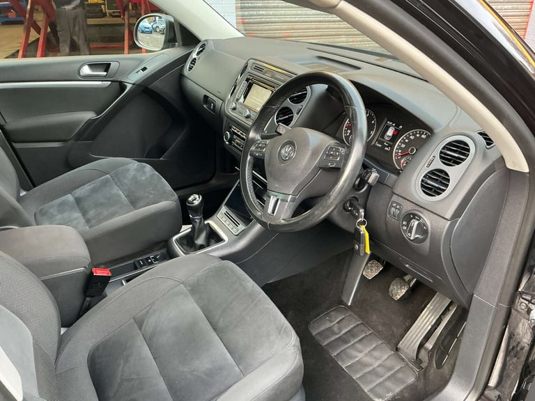 2014 Volkswagen Tiguan 2.0 Tiguan Match TDI BlueMotion Technology 4Motion 4WD 5dr SUV Diesel Manual