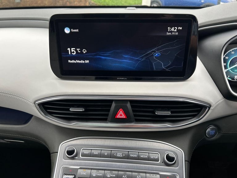 2022 Hyundai Santa Fe 1.6h T-GDi Hybrid Ultimate 5dr Automatic 4WD ESTATE Petrol/Electric Hybrid ...