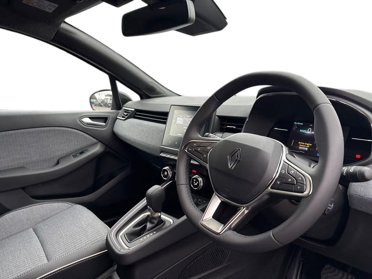  Renault Clio 1.6 E Tech Techno Hatchback 5dr Petrol Hybrid Auto Euro 6 s/s 145