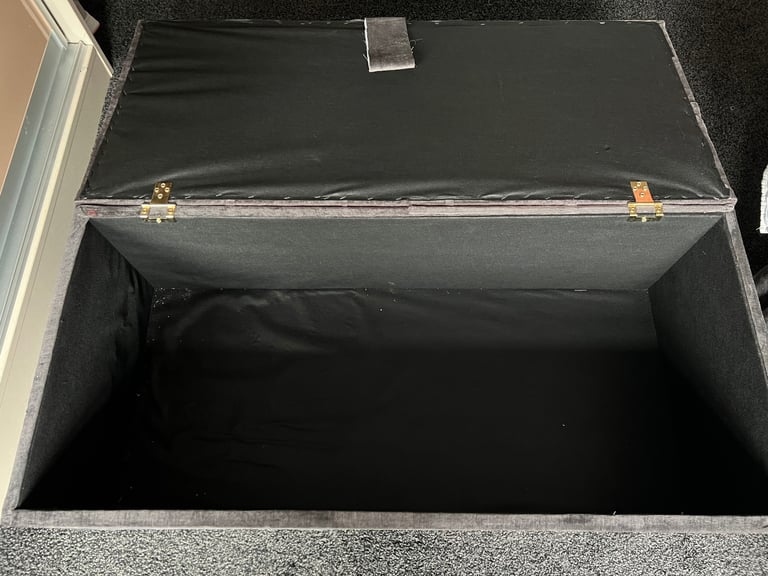 Ottoman Bedside Storage Bench