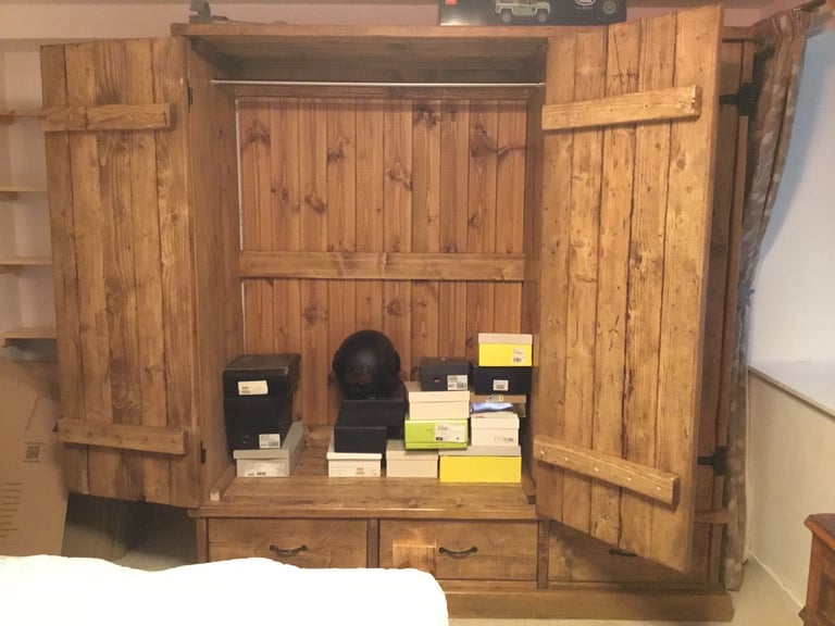 Triple wardrobe