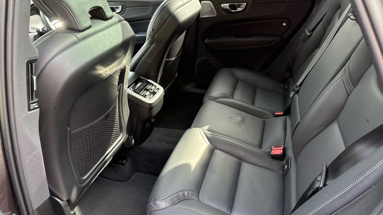 2022 Volvo XC60 2.0 B5P Ultimate Dark 5dr AWD Geartronic Petrol Estate Estate Petrol Automatic