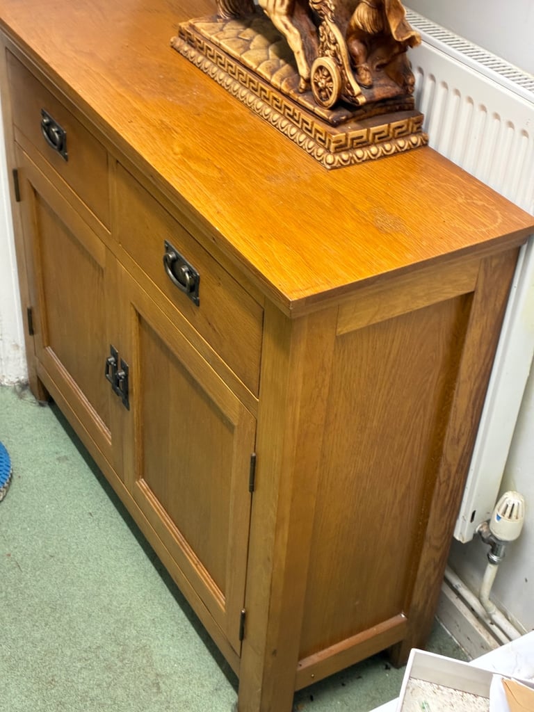 image for Solid oak sidebourd
