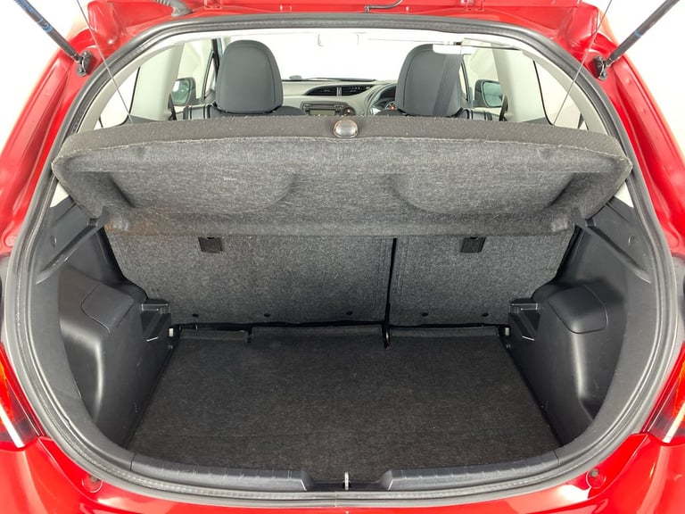 2016 Toyota Yaris 1.0 VVT-i Active 3dr Hatchback PETROL Manual