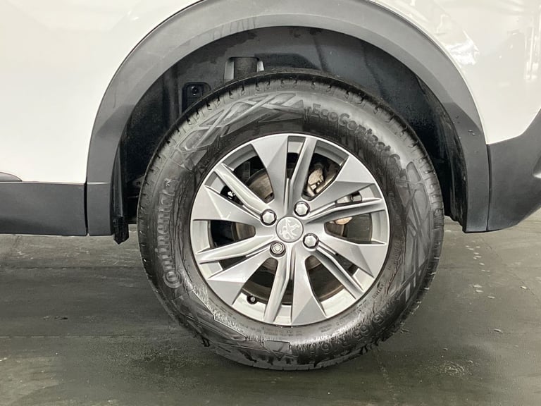 2022 Peugeot 2008 1.2 PureTech Active Premium 5dr Estate PETROL Manual