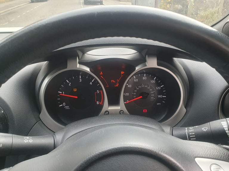 Nissan, JUKE, Hatchback, 2016, Manual, 1461 (cc), 5 doors