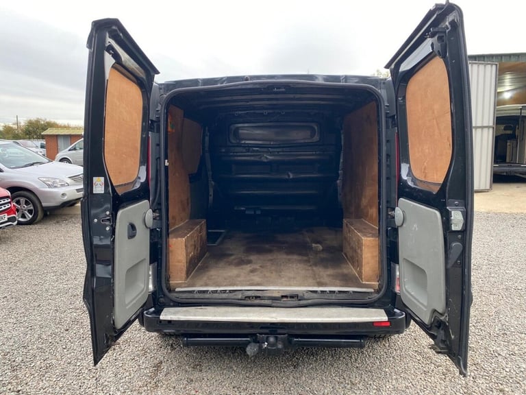 2010 Vauxhall Vivaro 2.0 CDTi Sportive FWD L1 4dr PANEL VAN Diesel Manual