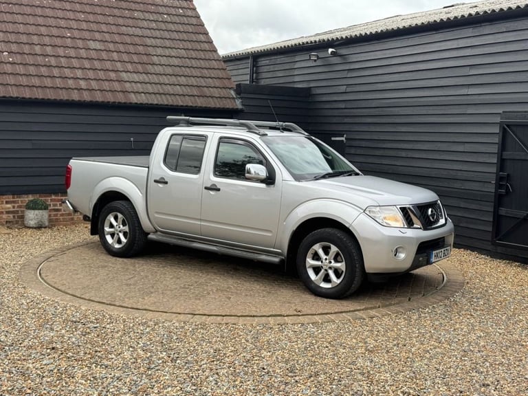 2012 Nissan Navara Double Cab Pick Up Tekna 2.5dCi 190 4WD PICK UP DIESEL Manual