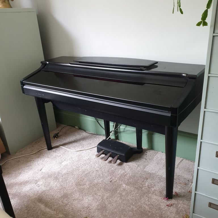Piano/Clavinova CVP-107