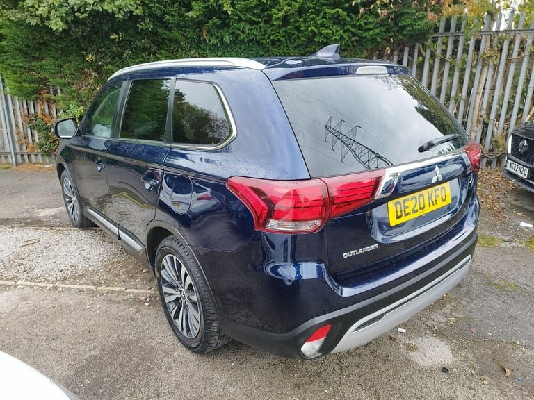 2020 Mitsubishi Outlander 2.0 MIVEC Exceed SUV 5dr Petrol CVT 4WD Euro 6 (s/s) (150 ps) ESTATE Pe...