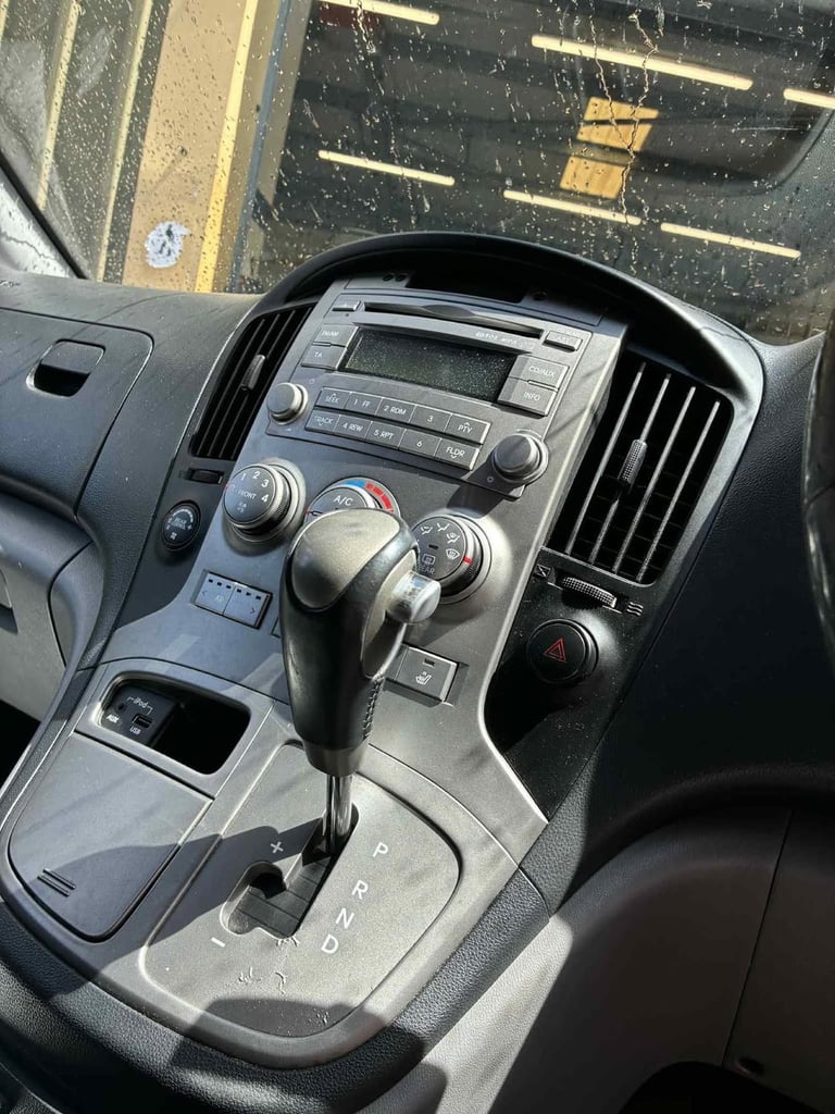 2012 Hyundai i800 2.5 CRDi Style 5dr Auto MPV Diesel Automatic