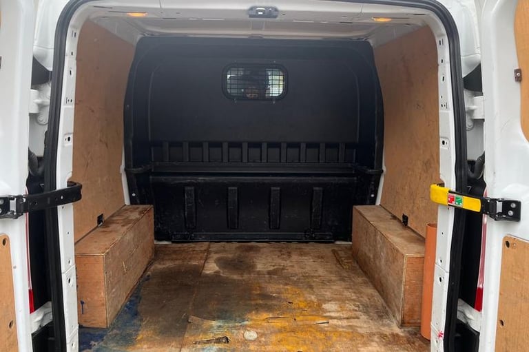 2023 Ford Transit Custom 300 Leader L1 SWB Double Cab FWD 2.0 EcoBlue 105ps Low Roof BLUETOOTH WI...