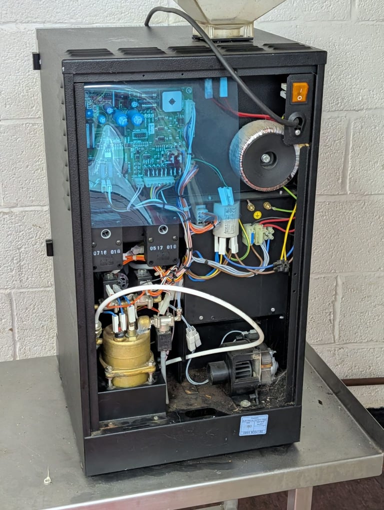 Flymax Bean to Cup Coffee Machine **SPARES OR REPAIR**