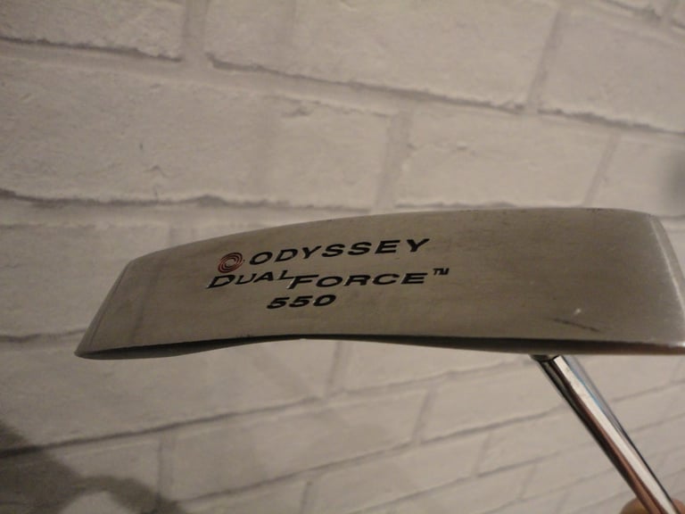 Various golf odyssey putters, various prices, see pictures and description,