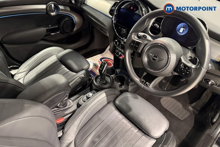 2021 MINI Hatch 2.0 Cooper S Exclusive 5dr Auto [Comfort-Nav Pack] Hatchback Petrol Automatic