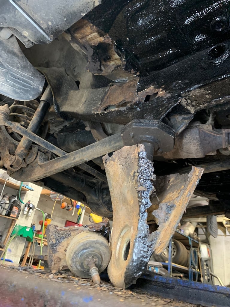 2015 Suzuki Jimny 1.3 VVT SZ4 Auto One Owner, 40k Fully fabricated and protected underside,  ESTA...