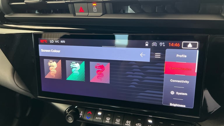 2025 Alfa Romeo Junior 1.2 MHEV Ibrida SUV 5dr Petrol Hybrid e-DCT Euro 6 (s/s) (136 ps) SUV Hybr...