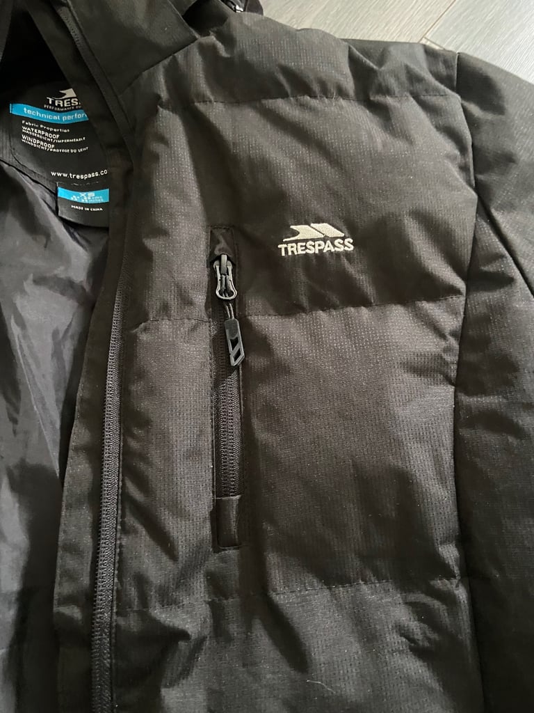 Lots items boys clothes lol bus toys boys Nike joggers ladies shoes 