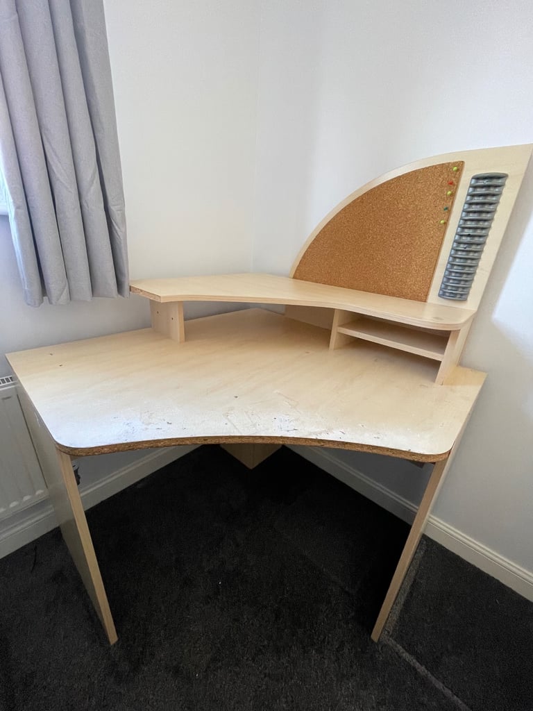 Corner office desk/Gaming Desk