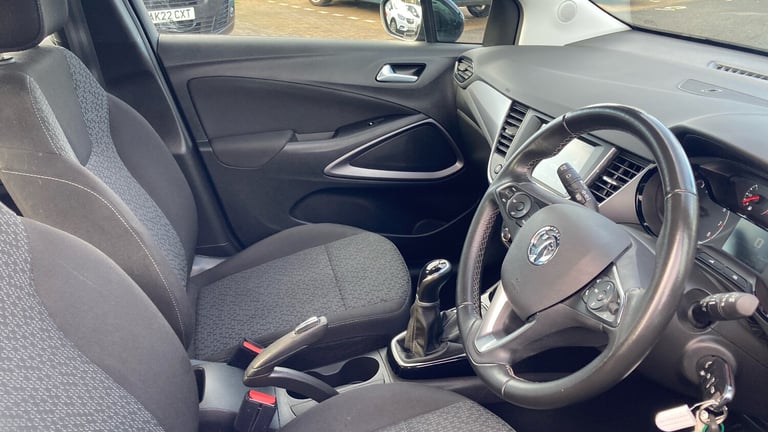 2022 Vauxhall Crossland 1.2 Design 5dr Petrol Hatchback Hatchback Petrol Manual