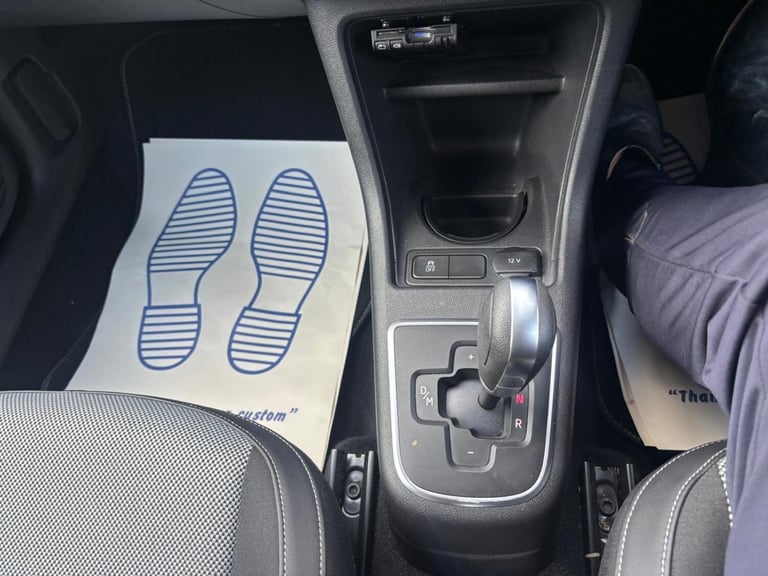 VOLKSWAGEN UP 1.0 High up! 2013