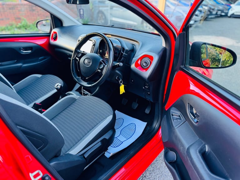 2020 Toyota Aygo 1.0 VVT-i x-play Hatchback 5dr Petrol Manual Euro 6 (71 ps)