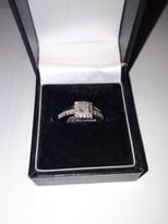 DIAMOND RING SET - PLATINUM AND DIAMOND CLUSTER ENGAGEMENT RING AND 18K WHITE GOLD DIAMOND BAND