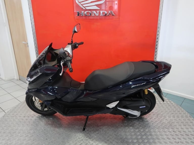 Brand new 2025 Honda PCX125 DX