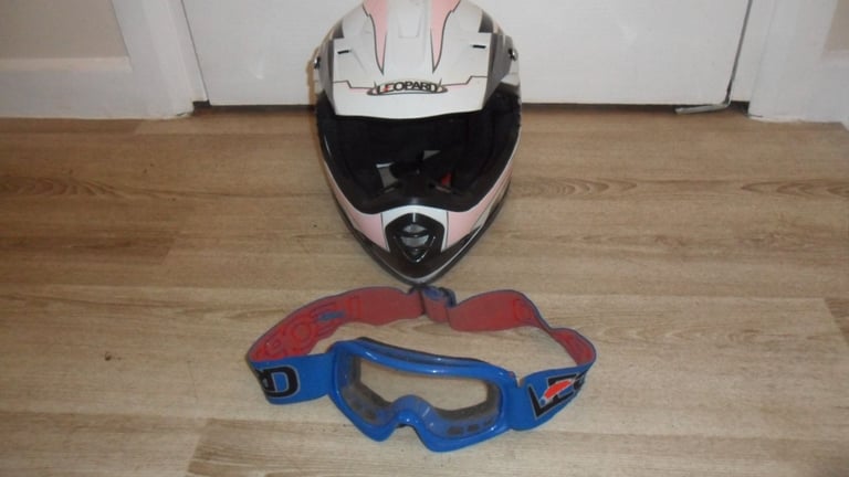 image for LEOPARD HELMET & GOGGLES