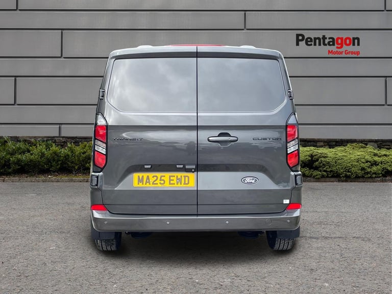 Ford Transit Custom 2.0 280 Ecoblue Limited Panel Van 5dr Diesel Auto L1 H1