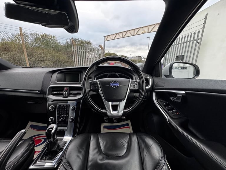 2015 15 VOLVO V40 1.6 D2 R-DESIGN LUX HATCHBACK 5DR DIESEL MANUAL EURO 5 (S/S) (