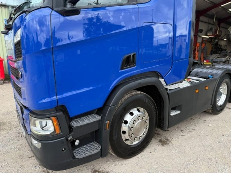 Scania R450 6x2 REAR LIFT TRACTOR UNIT WITH HYDRAULICS