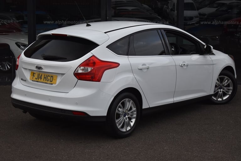 2014 Ford Focus 1.6 TDCi 115 Titanium Navigator 5dr HATCHBACK DIESEL Manual